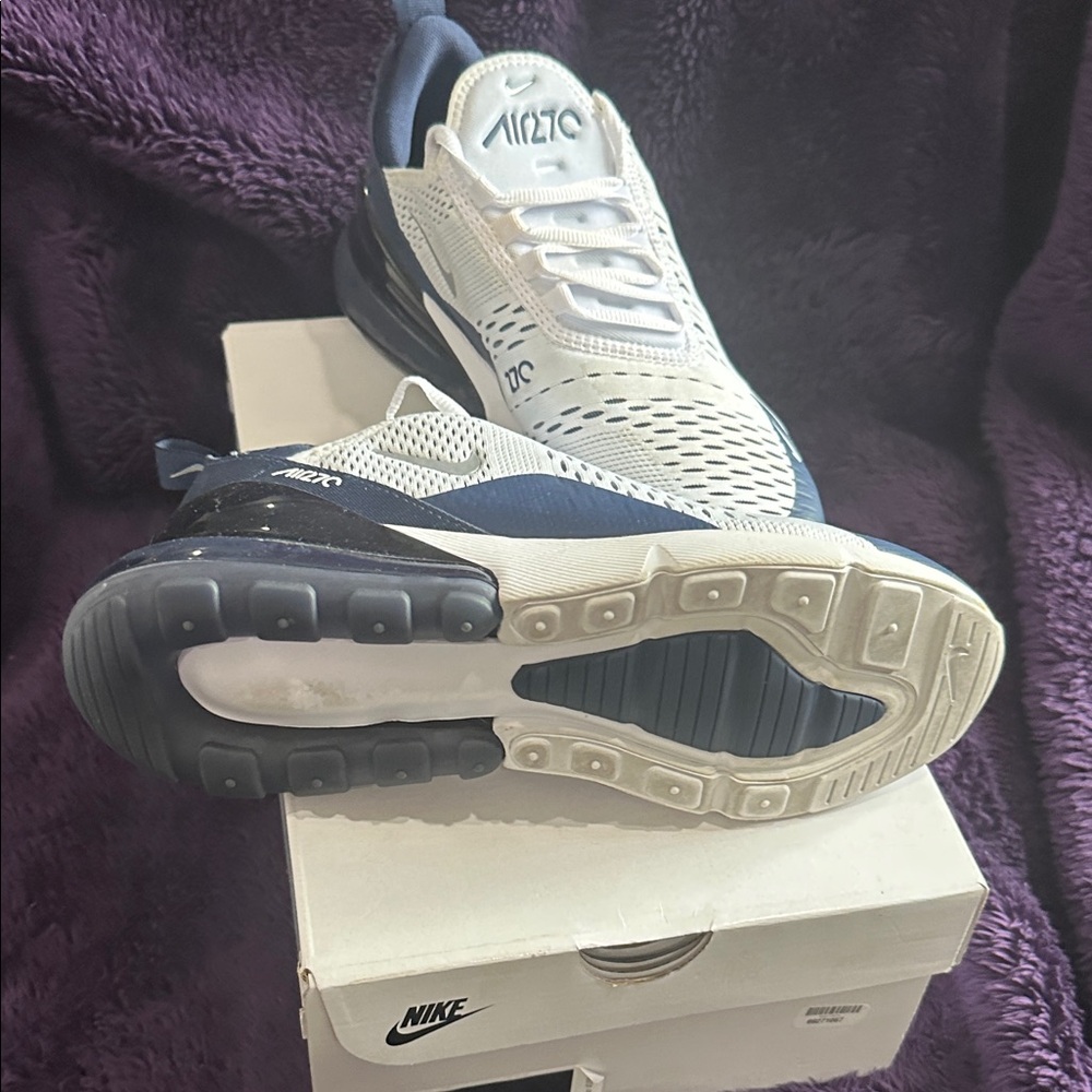 Nike Air Max 270 White and Navy Men's Sneakers - Picture 3 of 5
